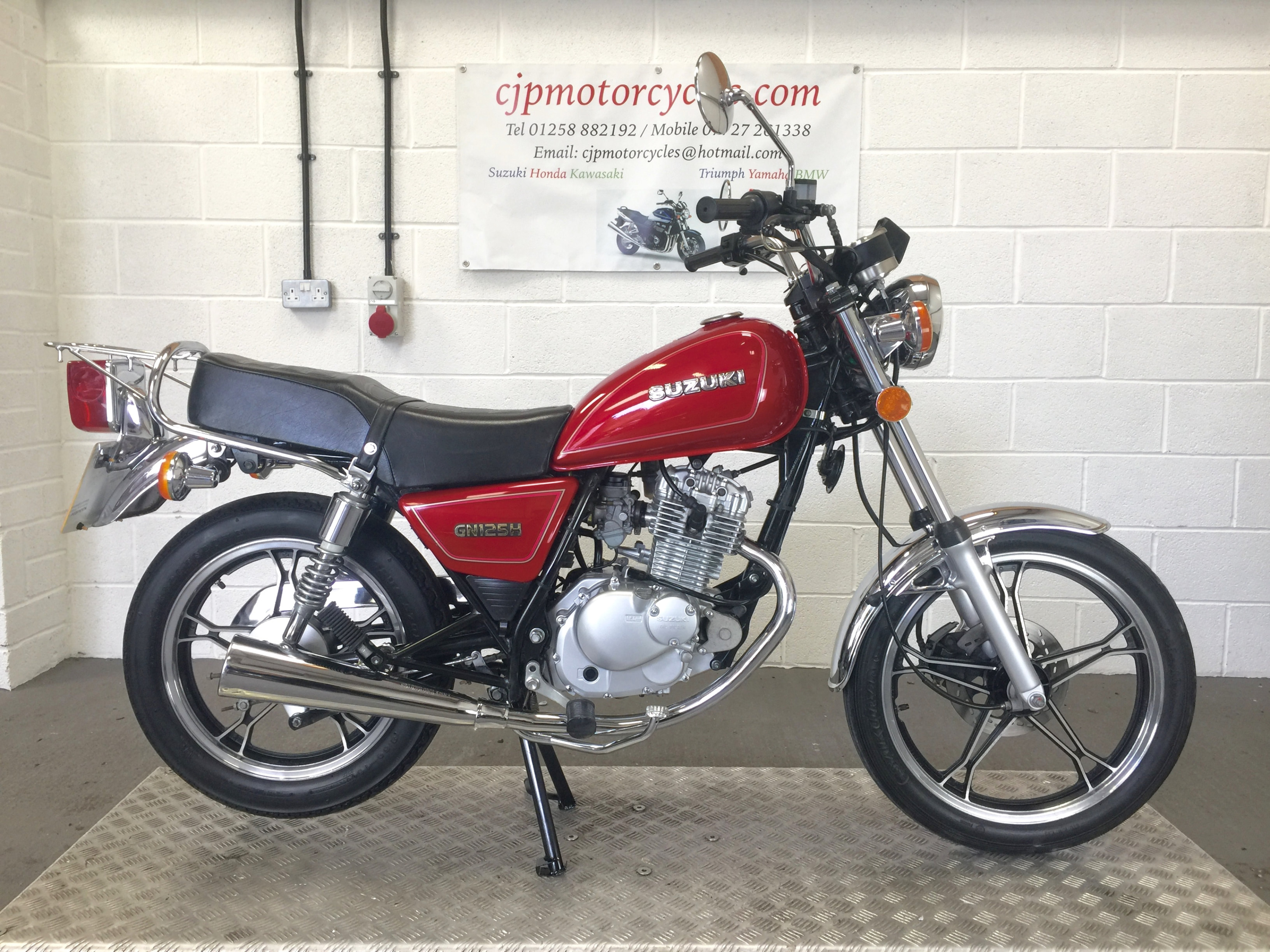 SUZUKI GN125, 2003/53, 3 OWNERS, 8811 MILES, SOLD TO RICHARD IN EXETER